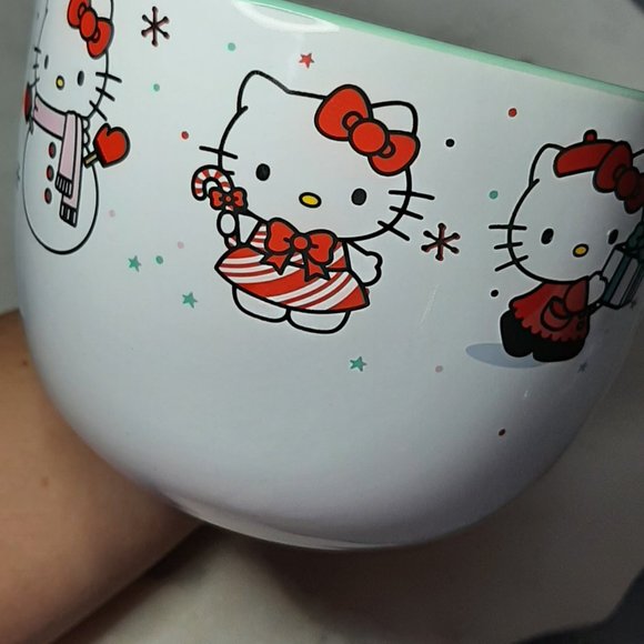 NEW Hello Kitty Christmas Mug 24oz - Picture 4 of 7
